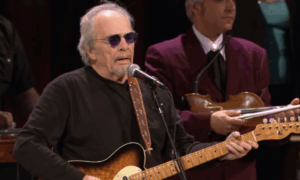 4 Classic 1970 Country Songs That Were Too Good to Miss No. 1