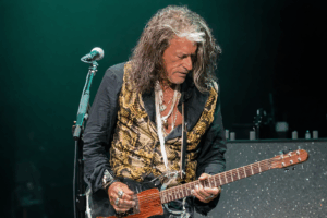 How Arthritis Changed Joe Perry’s Guitar Playing